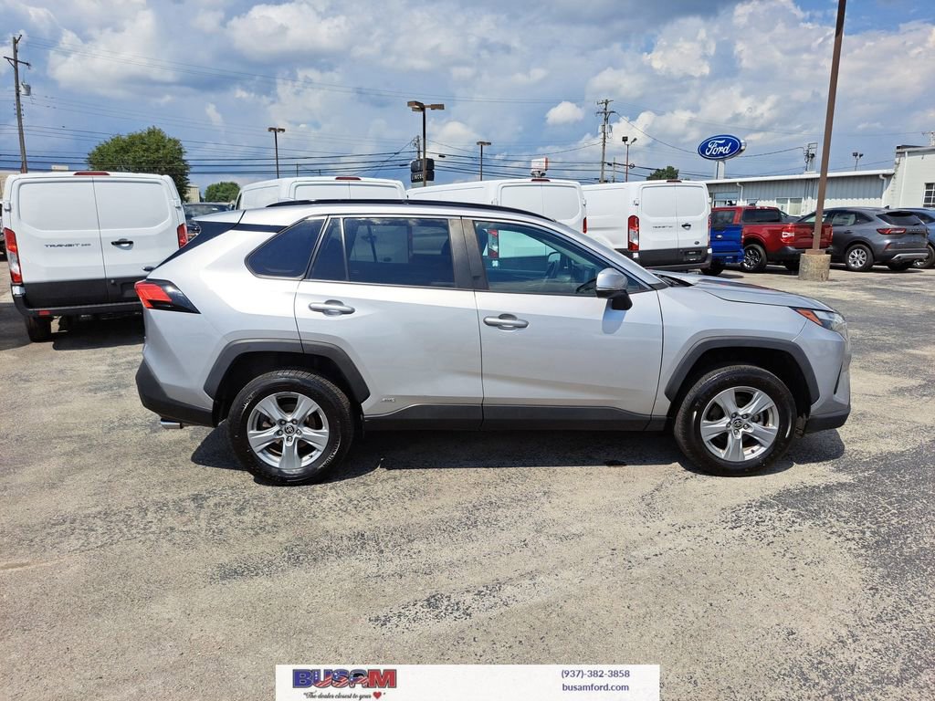 Used 2022 Toyota RAV4 XLE w/ XLE Grade Weather Package image 27
