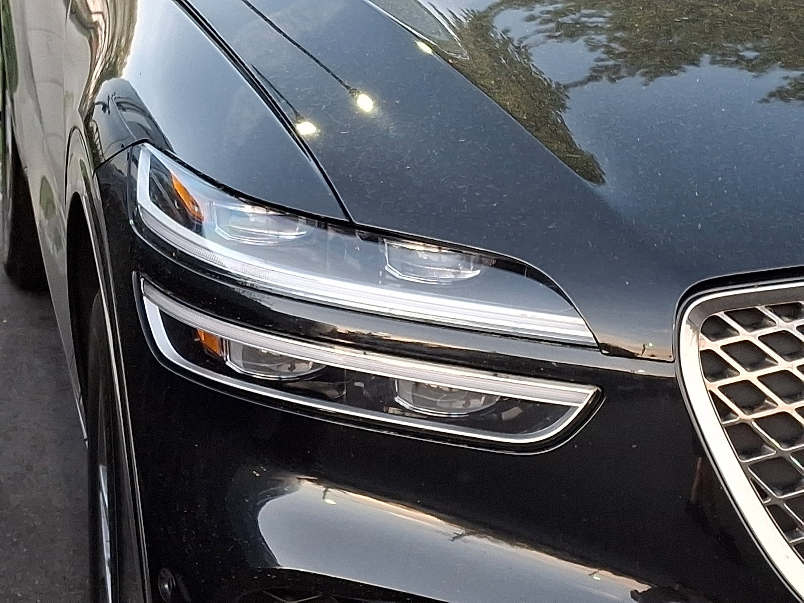 Certified 2023 Genesis GV70 2.5T w/ Advanced Package AWD/4WD image 7