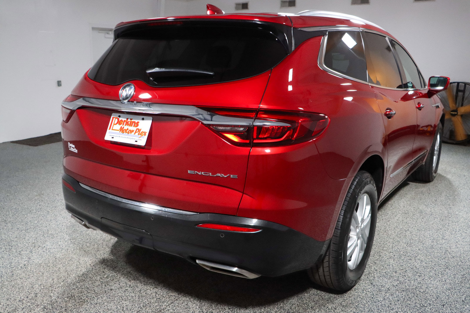 Used 2019 Buick Enclave Essence image 7