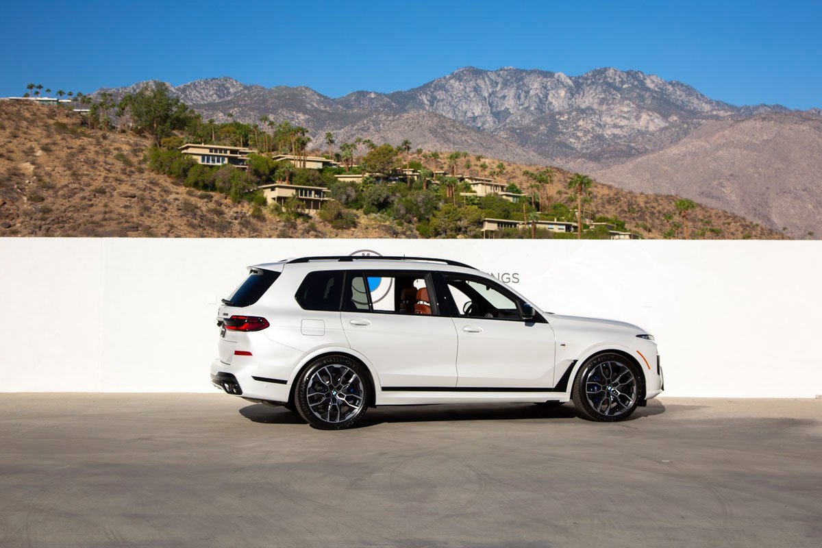 New 2026 BMW X7 M60i image 5
