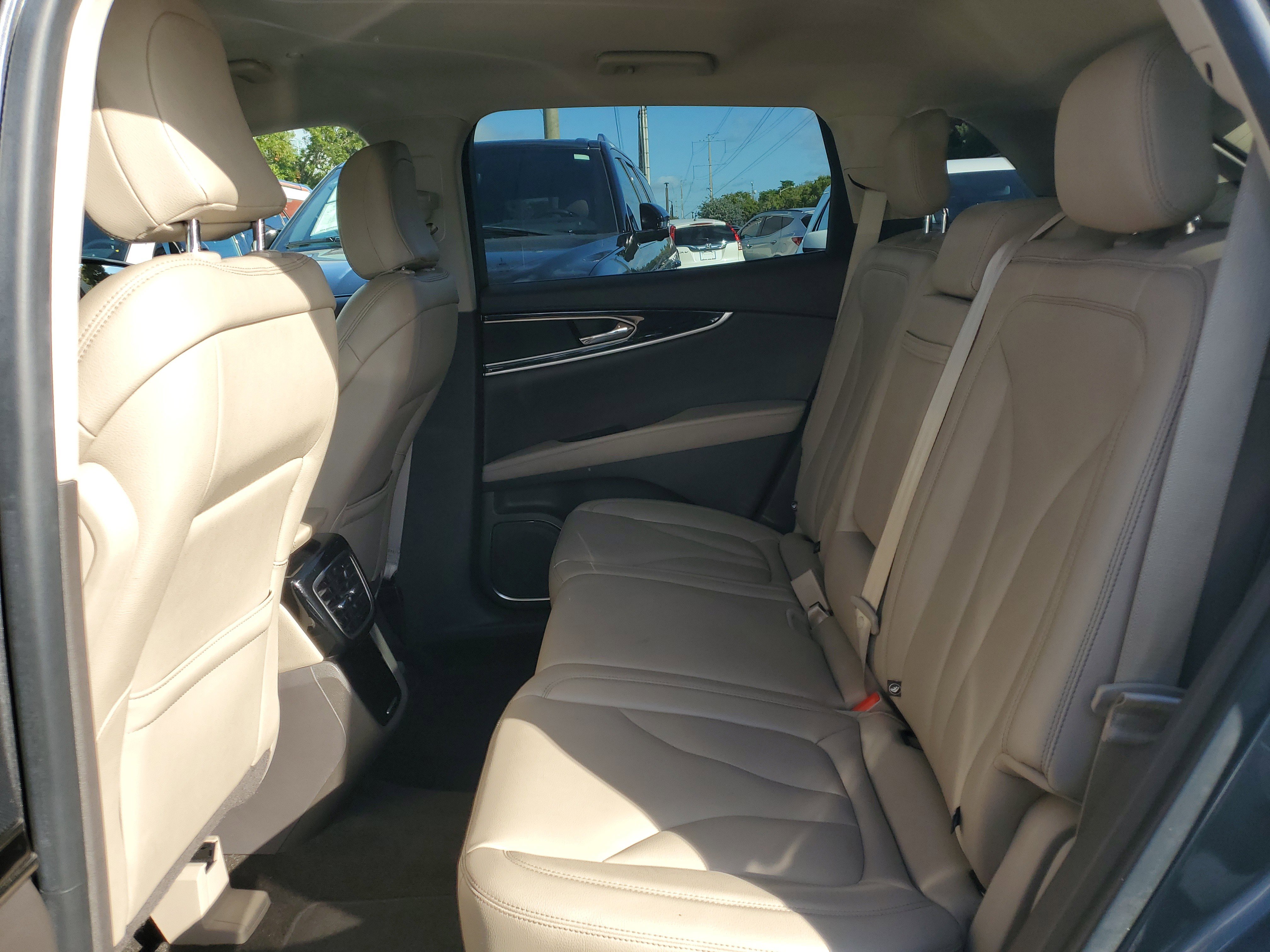 Certified 2022 Lincoln Nautilus FWD image 10