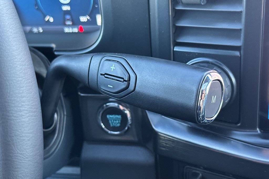 New 2026 Ford F250 Lariat w/ Black Appearance Package image 21