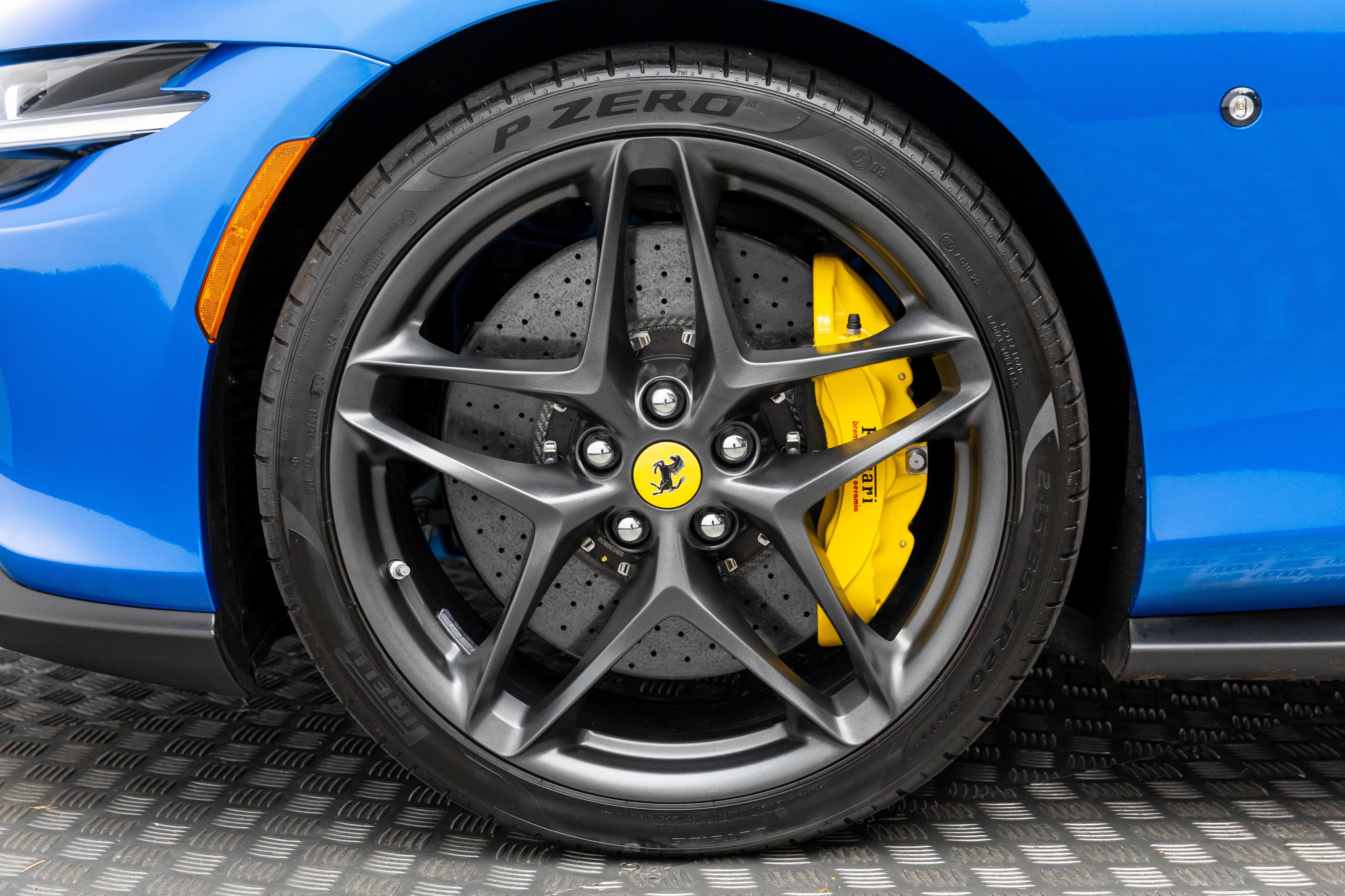 Certified 2025 Ferrari Roma Spider image 32