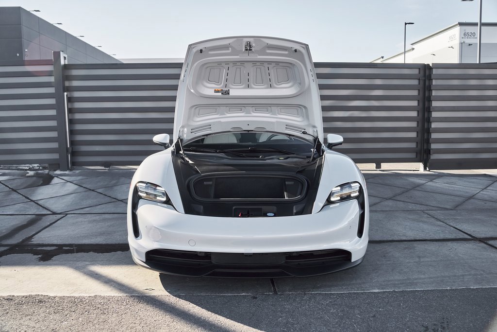 Used 2023 Porsche Taycan 4S w/ Premium Package image 13