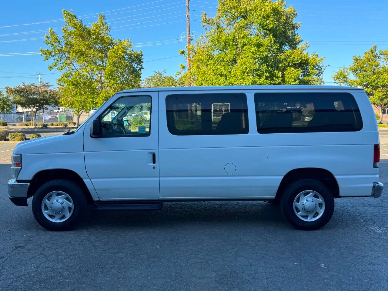 Used 2012 Ford E-350 and Econoline 350 XLT RWD image 7