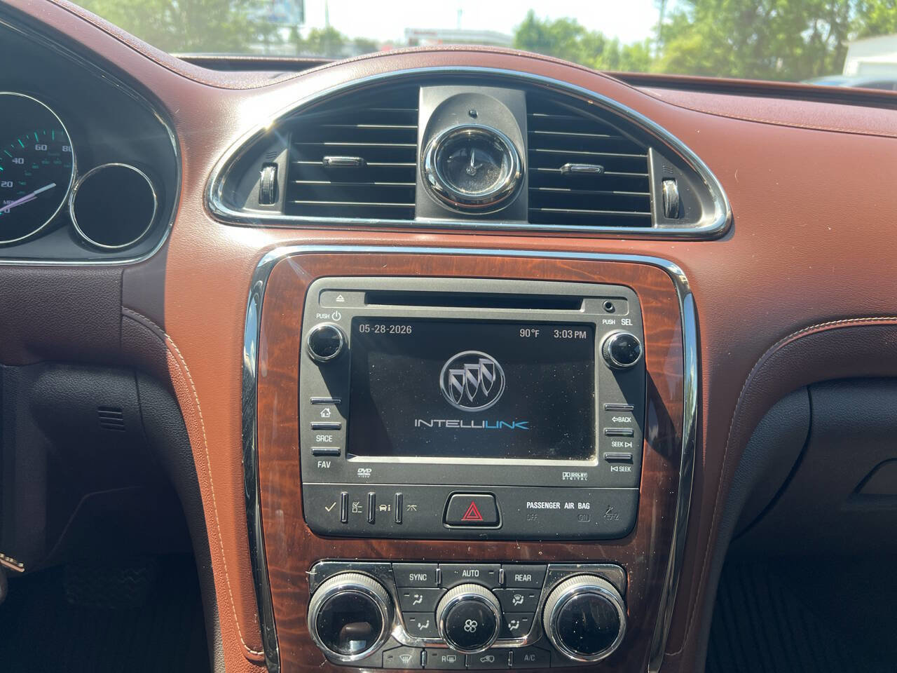 Used 2013 Buick Enclave Premium FWD image 17