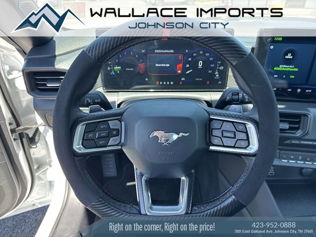 Used 2025 Ford Mustang GT RWD image 28