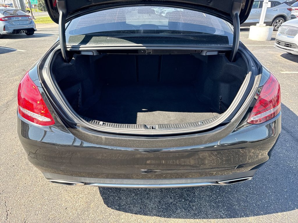 Used 2018 Mercedes-Benz C 300 4MATIC Sedan image 24