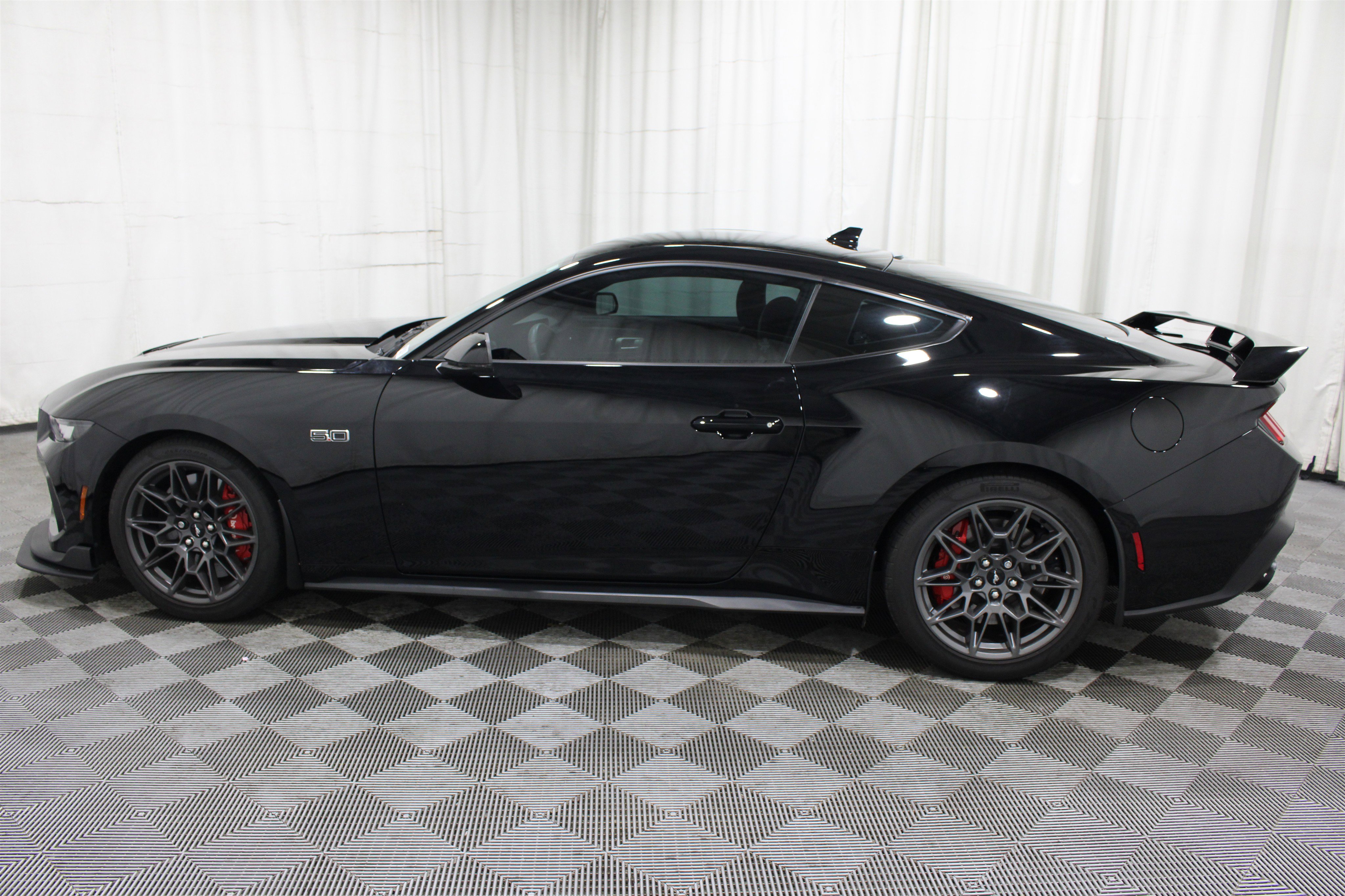 Used 2024 Ford Mustang GT Premium w/ GT Performance Package RWD image 35