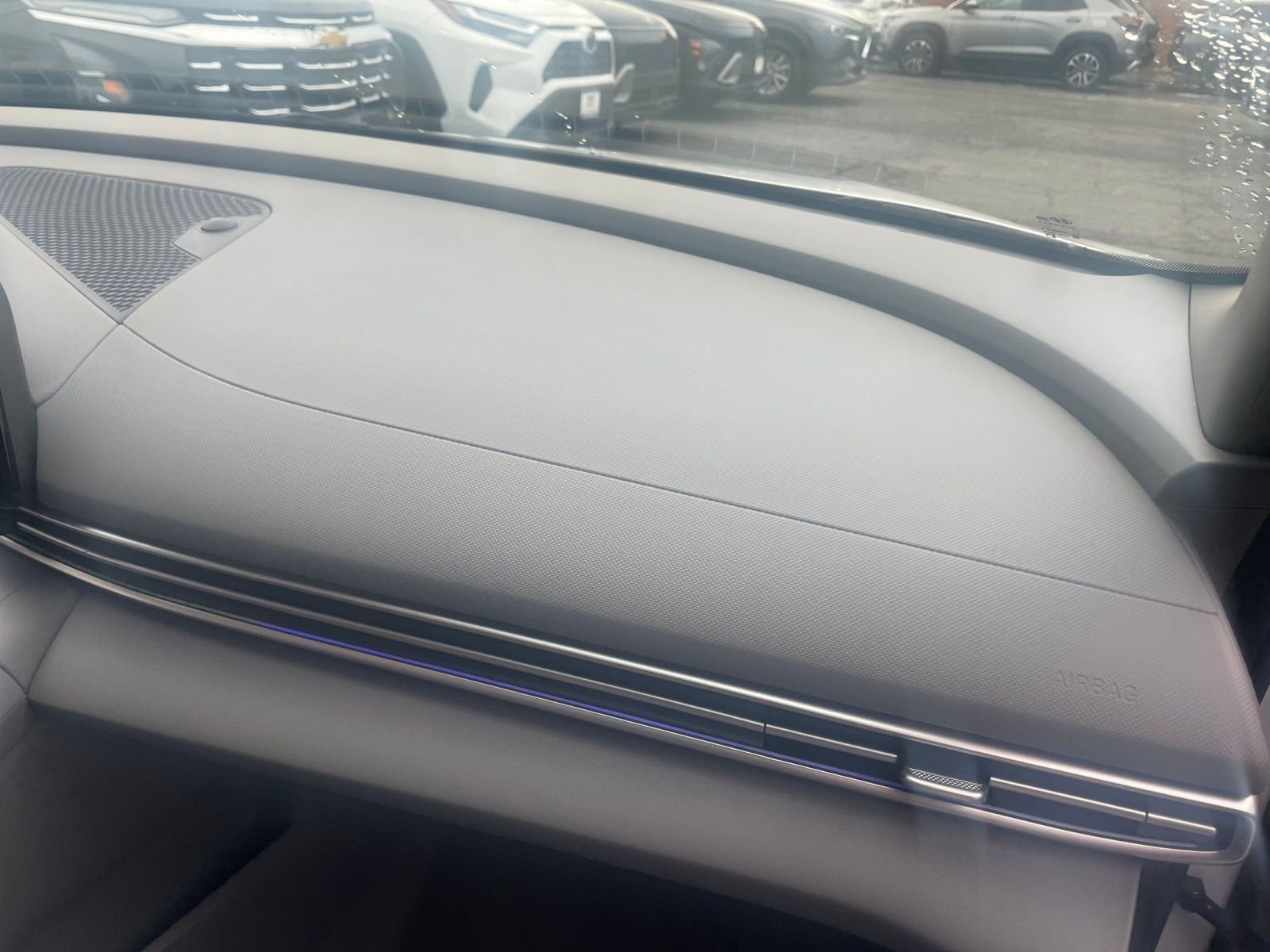 Used 2025 Hyundai Elantra SEL image 35