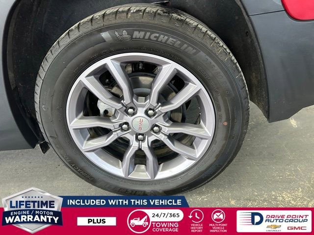 Used 2024 GMC Terrain SLT w/ Tech Package image 7