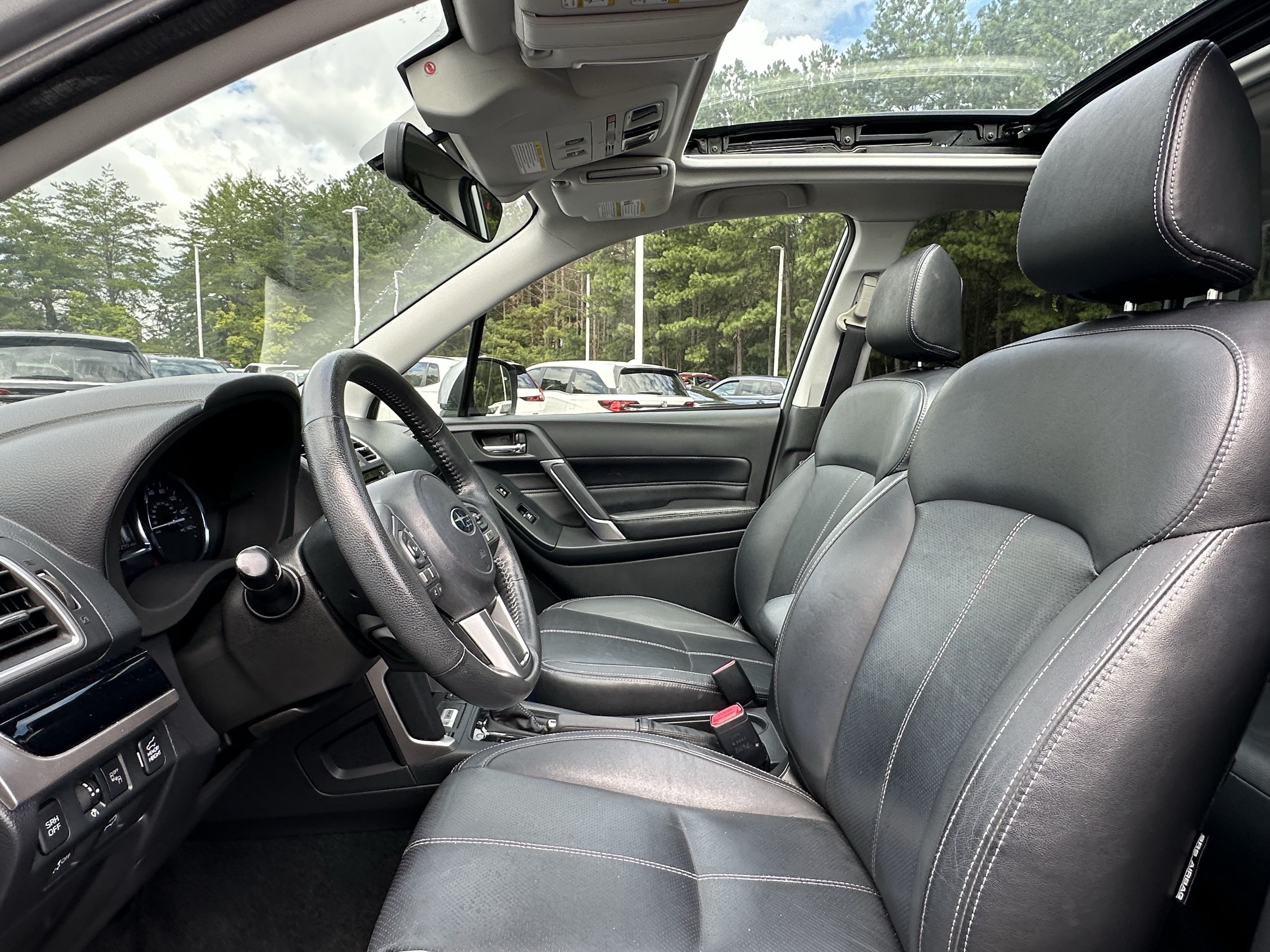 Used 2017 Subaru Forester 2.5i Touring AWD/4WD image 7