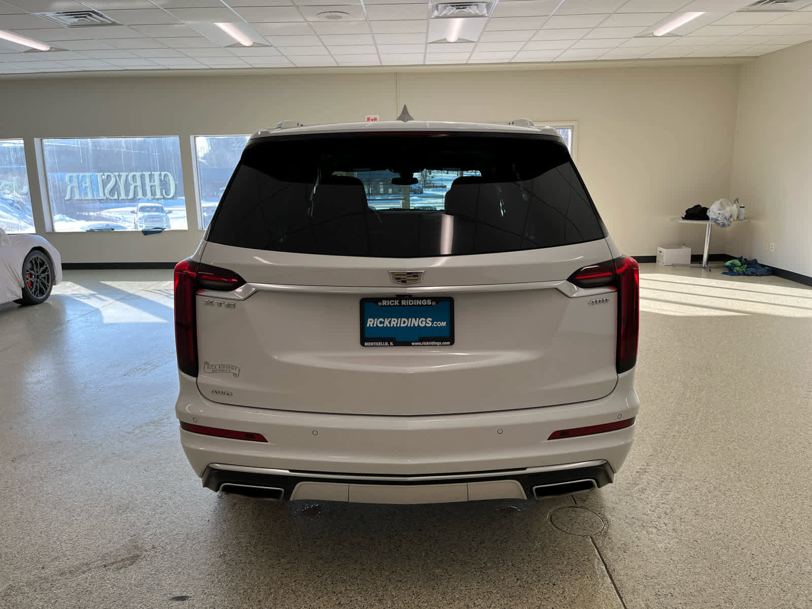 Used 2024 Cadillac XT6 Premium Luxury w/ LPO, Floor Liner Package image 21