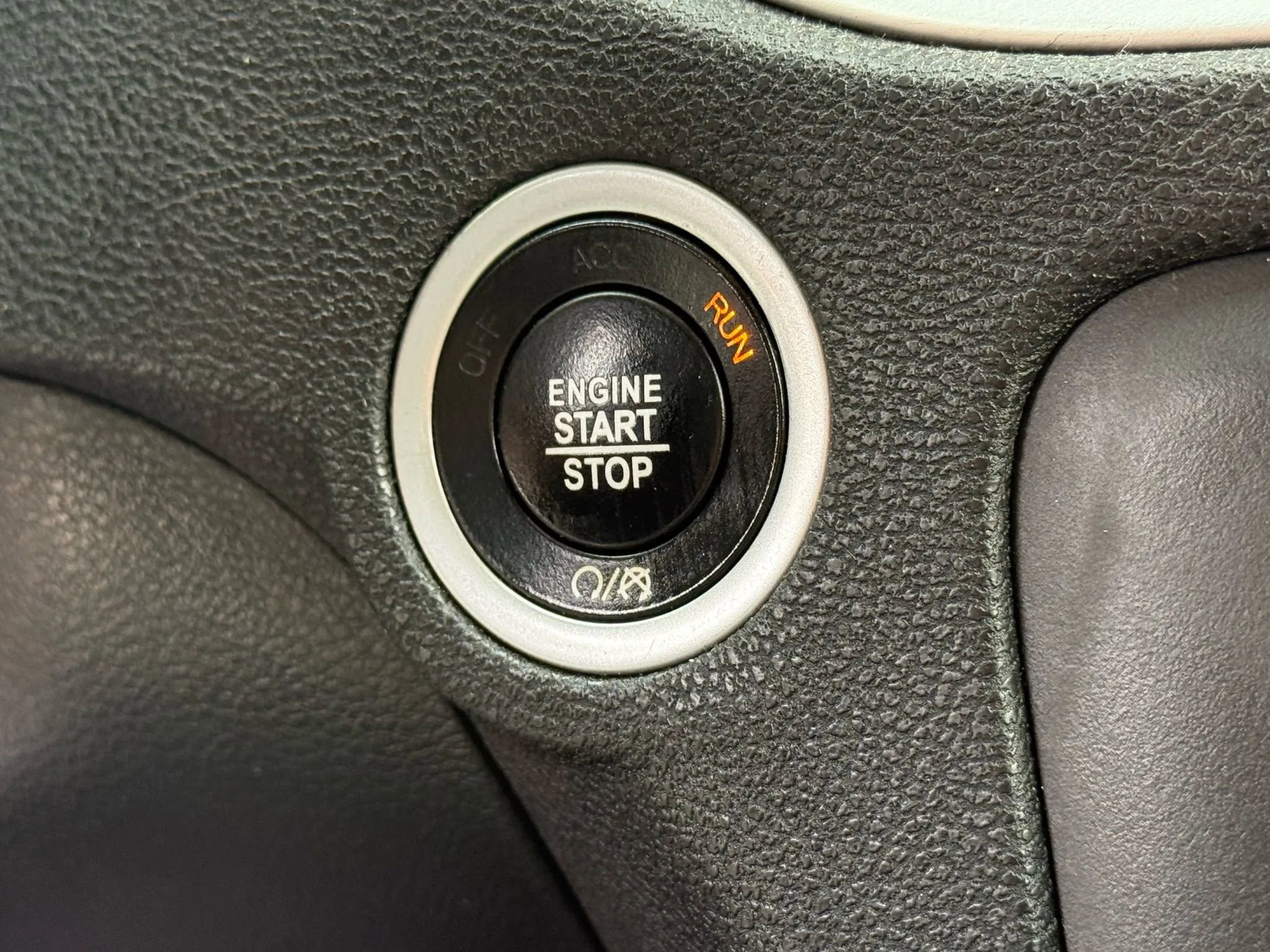 Used 2022 Dodge Charger SXT image 31