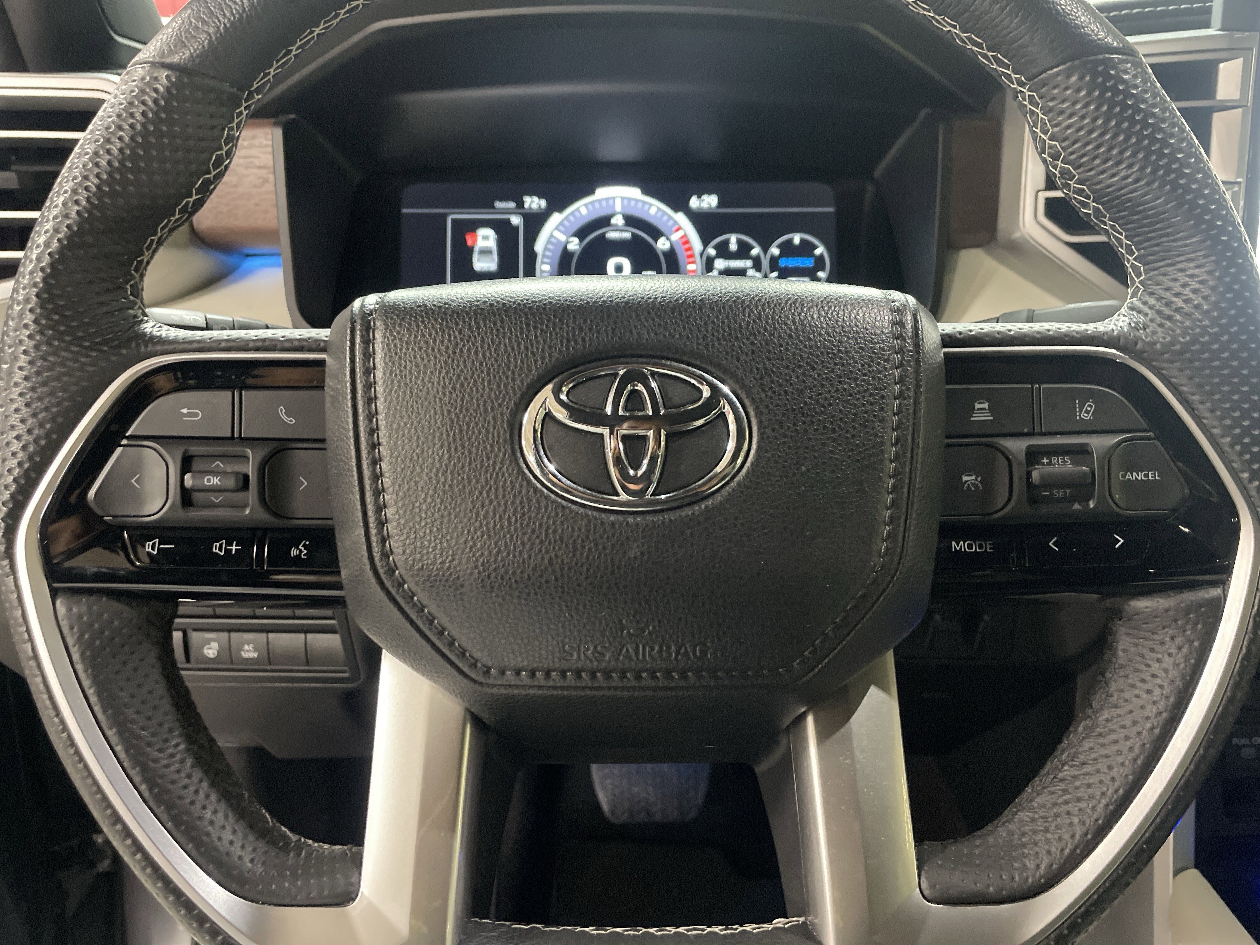 Used 2024 Toyota Tundra Capstone AWD/4WD image 18