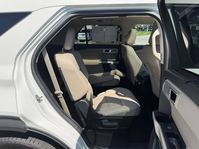 Certified 2021 Ford Explorer Limited w/ Hybrid Equipment Group 310A AWD/4WD image 12