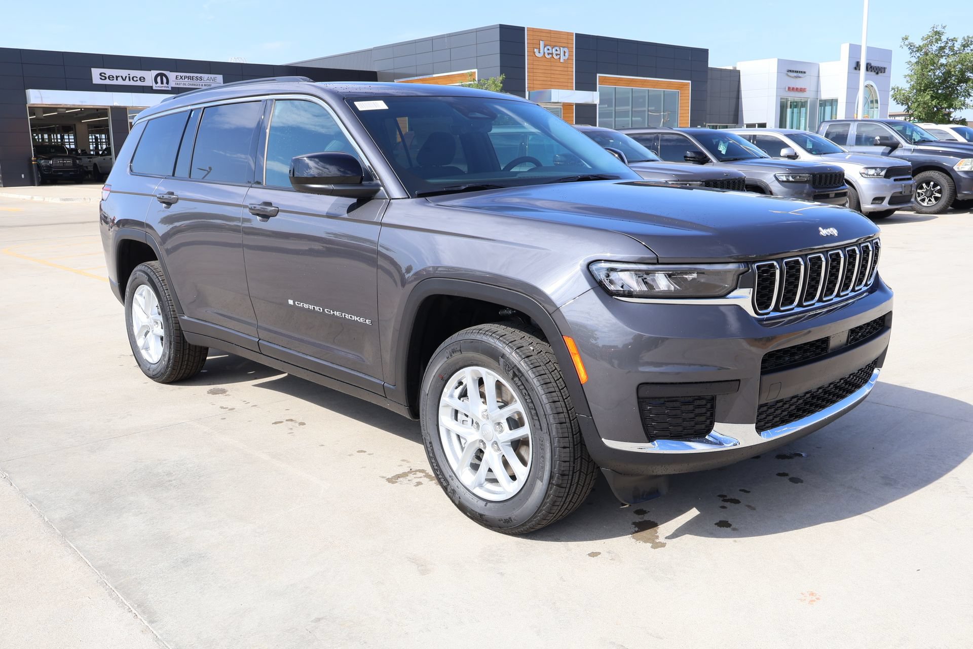 New 2026 Jeep Grand Cherokee L 4WD