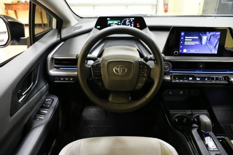 Used 2023 Toyota Prius XLE FWD image 31