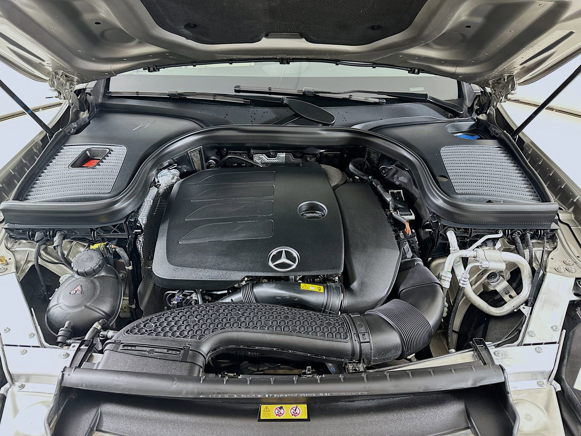 Used 2022 Mercedes-Benz GLC 300 image 31