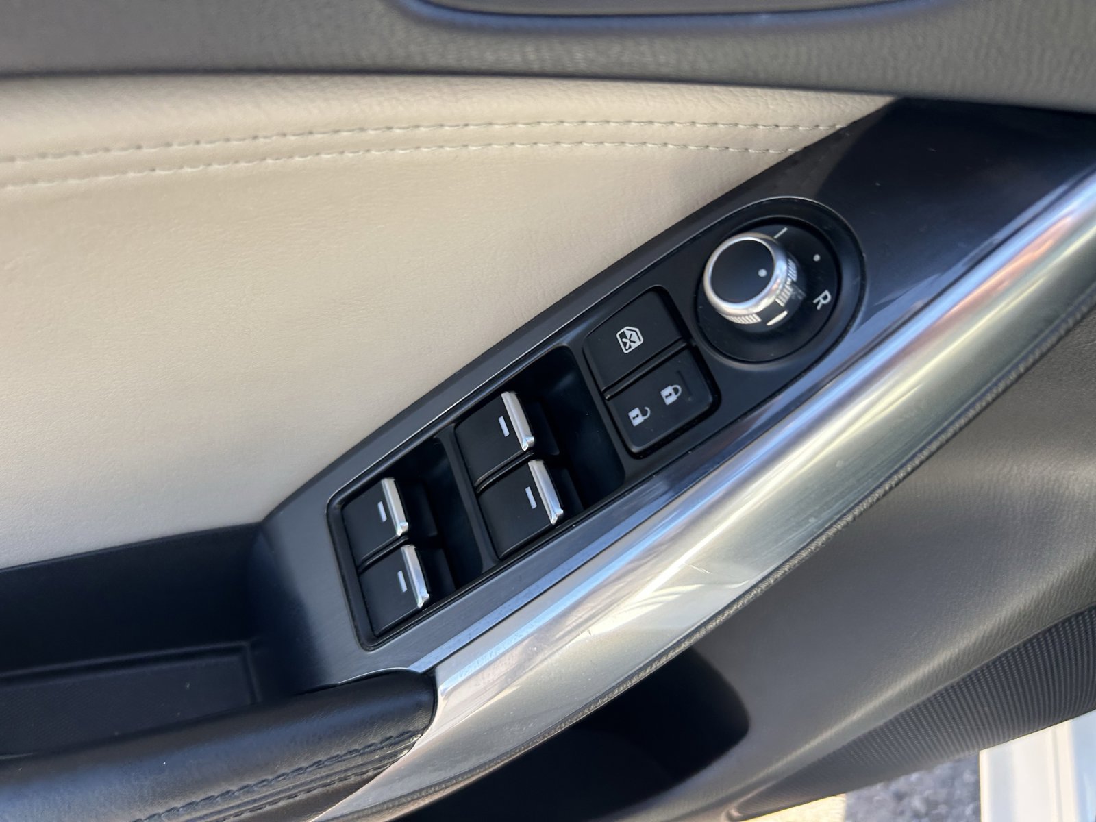 Used 2017 MAZDA MAZDA6 Touring FWD image 12