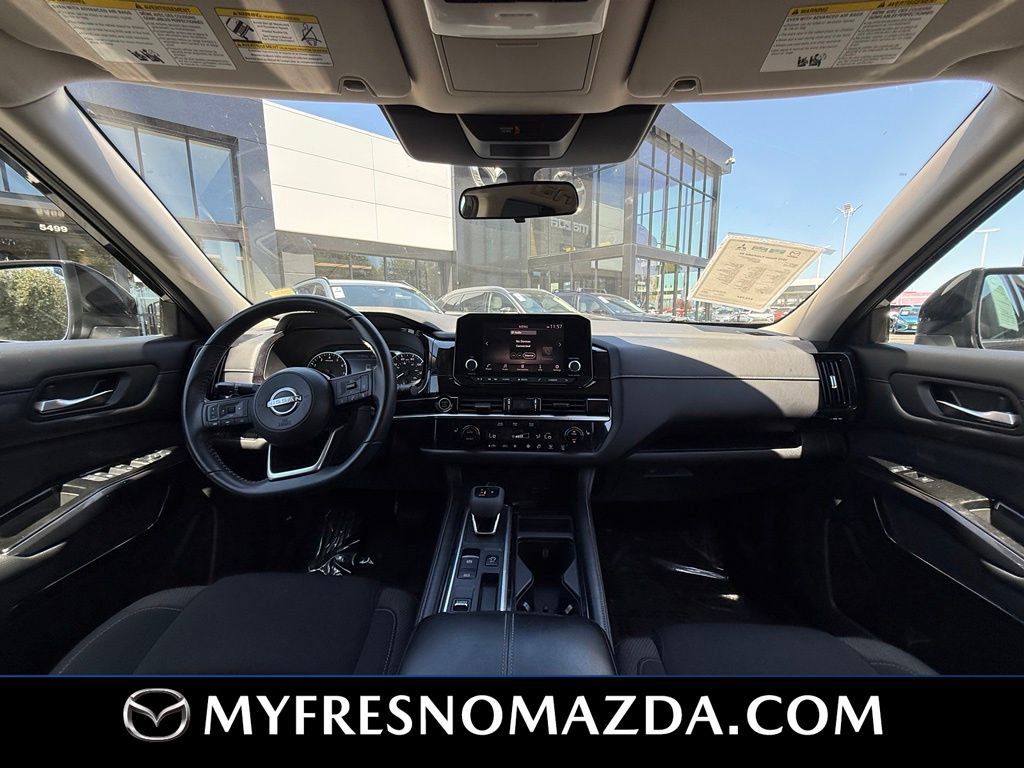 Used 2022 Nissan Pathfinder SV FWD image 18