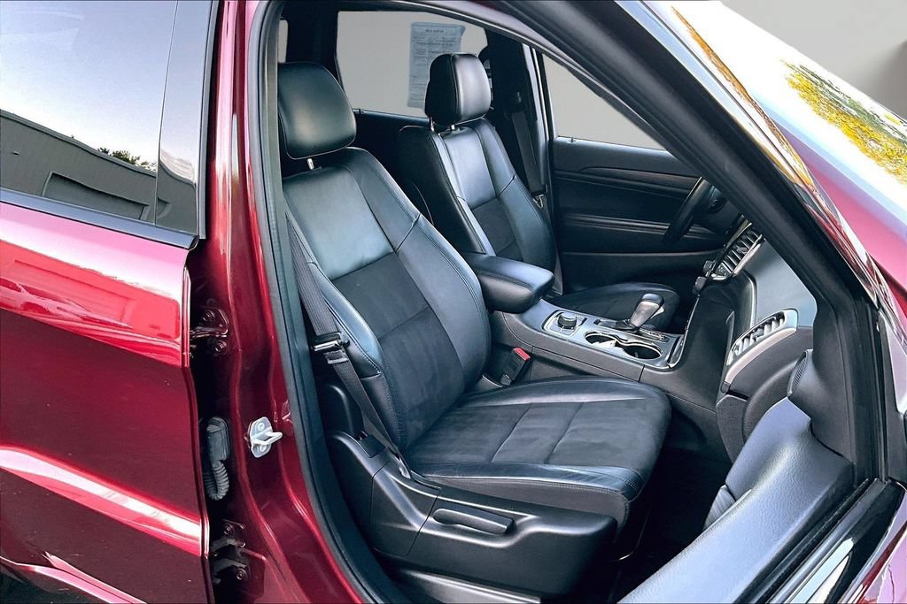 Used 2022 Jeep Grand Cherokee Laredo X AWD/4WD image 29