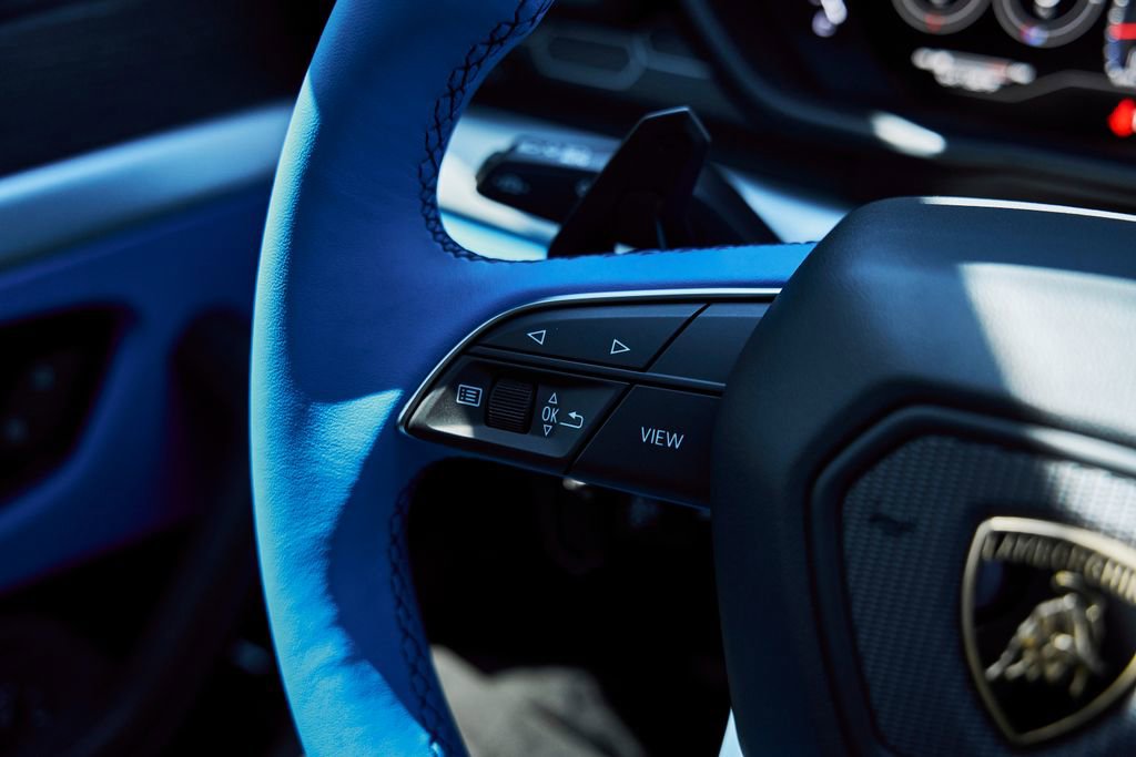 Used 2024 Lamborghini Urus S image 57