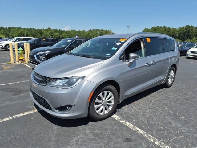 Used 2018 Chrysler Pacifica Touring-L Plus w/ Advanced Safetytec Group FWD video 1