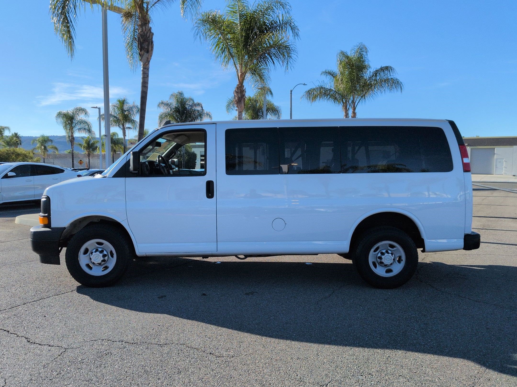 Used 2017 Chevrolet Express 2500 LS image 7