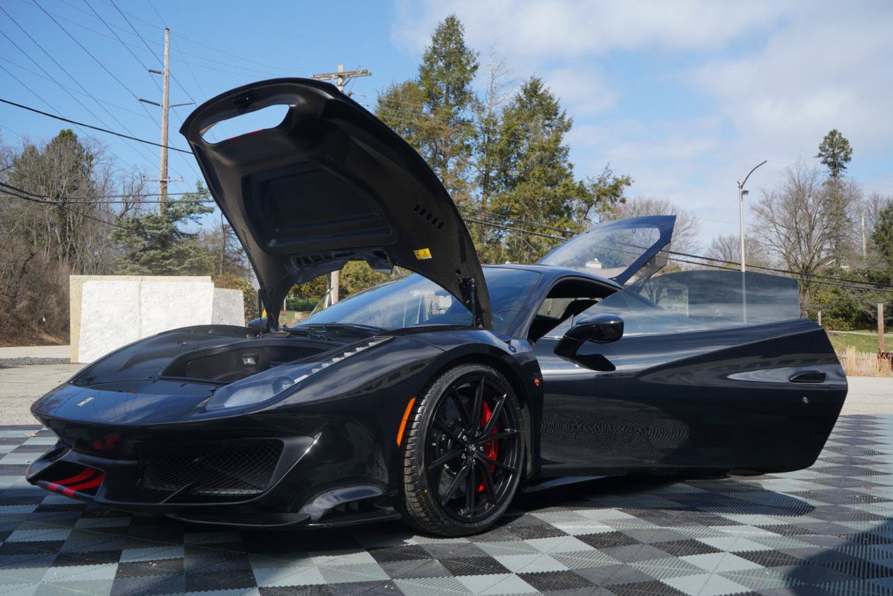 Used 2020 Ferrari 488 Pista Coupe RWD image 90
