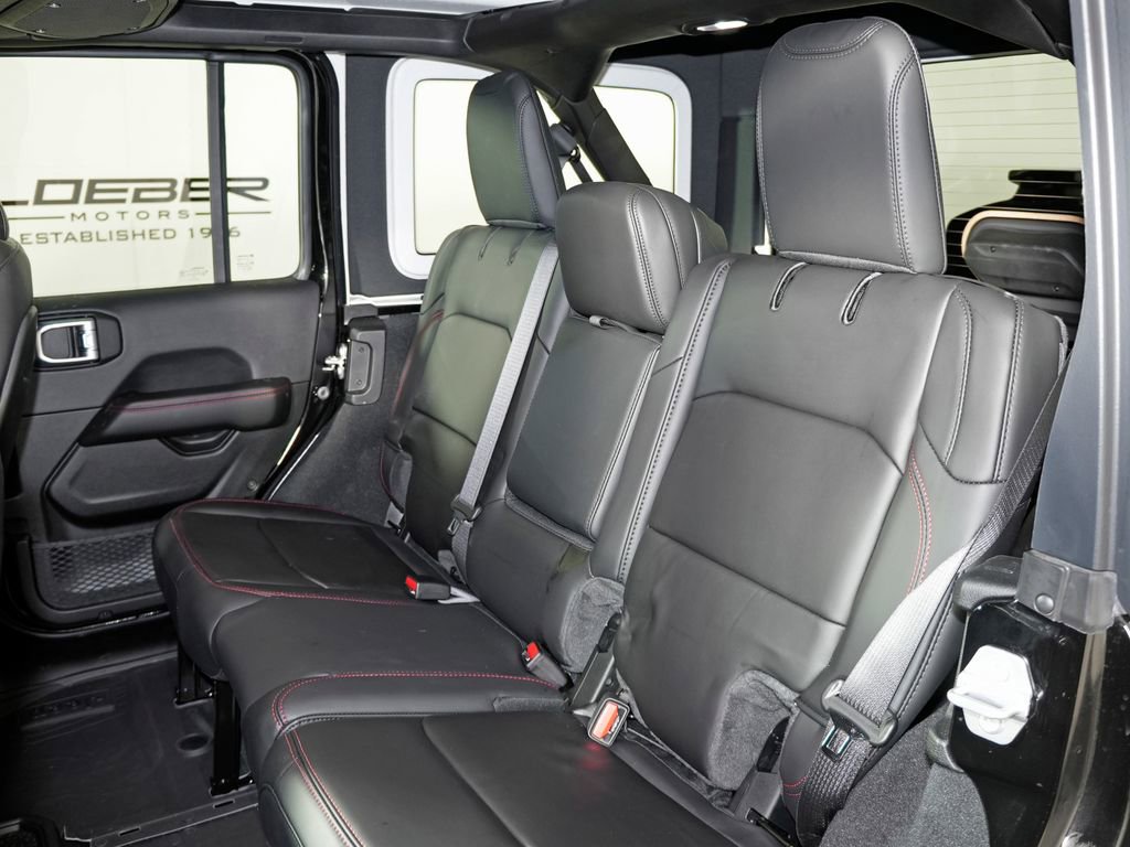 Used 2024 Jeep Wrangler Unlimited Rubicon w/ Dual Top Group AWD/4WD image 35