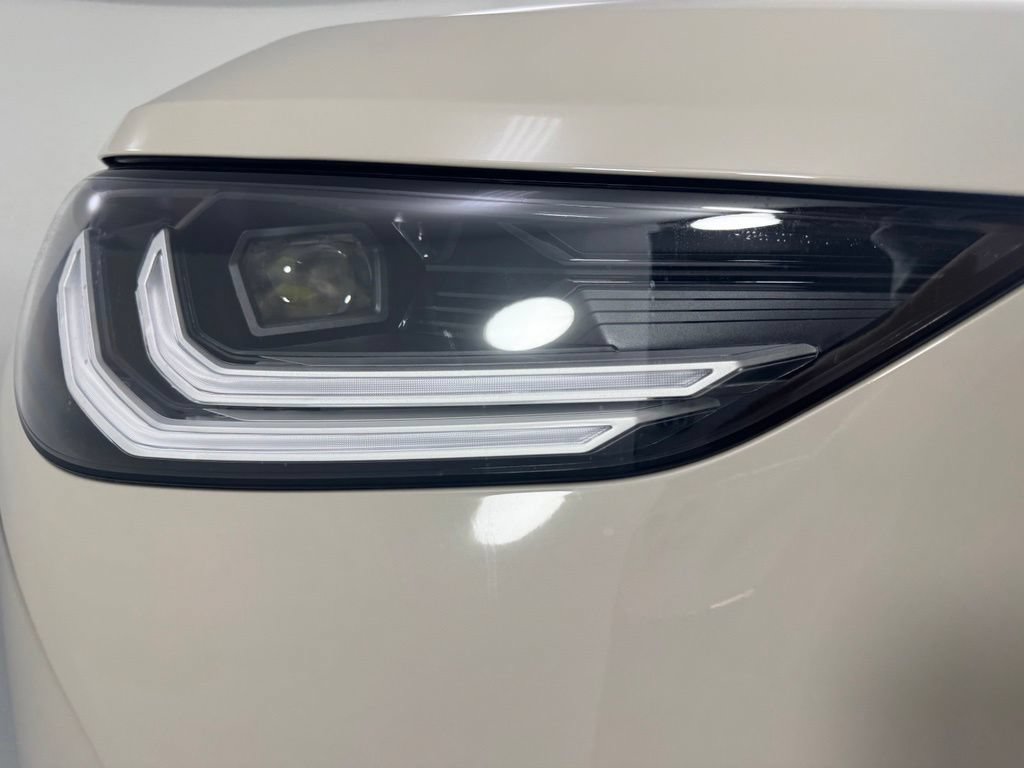 New 2026 BMW X3 xDrive30i w/ M Sport Package AWD/4WD image 9
