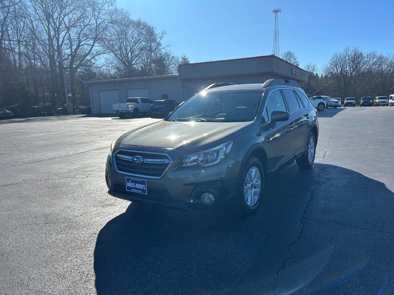 Used 2018 Subaru Outback 2.5i Premium image 2