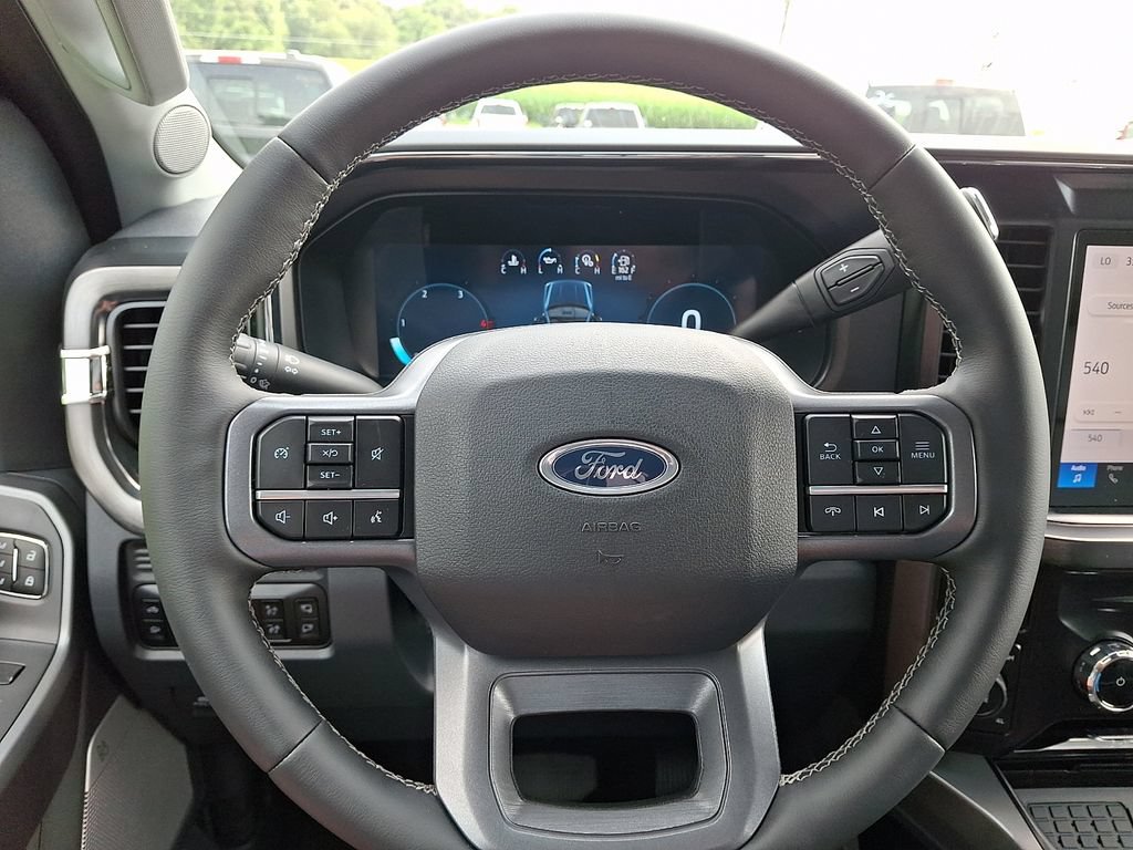 New 2026 Ford F250 Lariat w/ Black Appearance Package AWD/4WD image 14