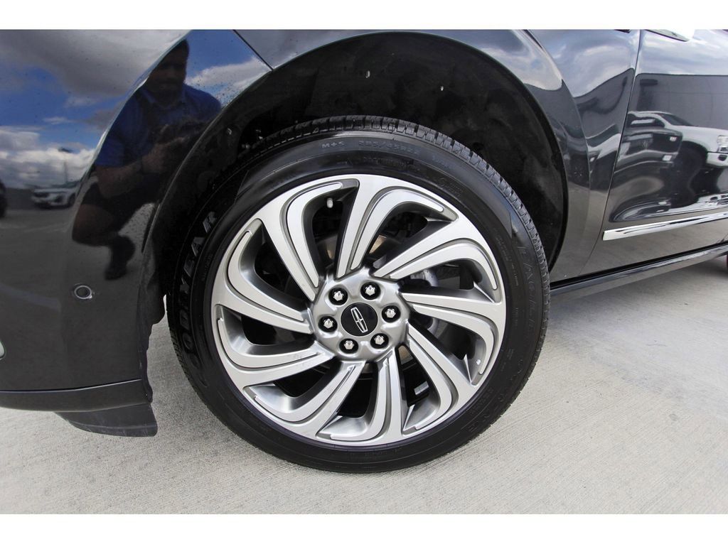 Used 2023 Lincoln Navigator L Reserve image 32