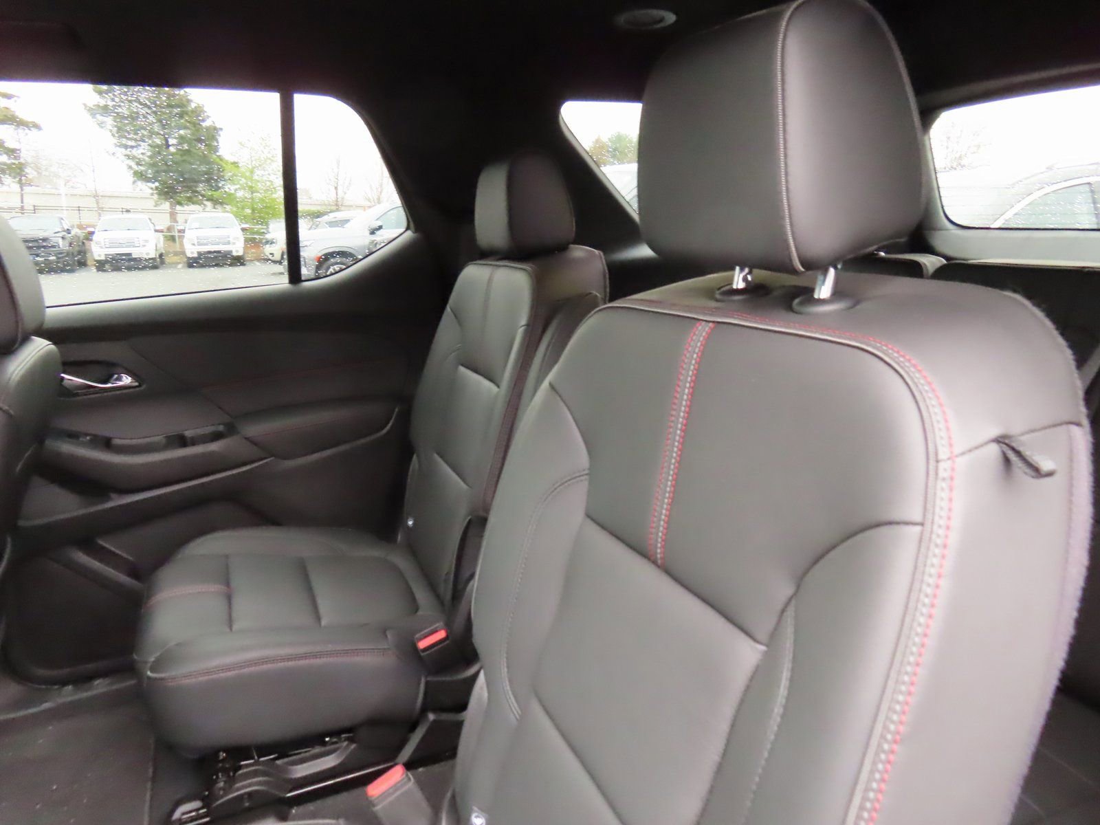 Used 2023 Chevrolet Traverse RS image 29