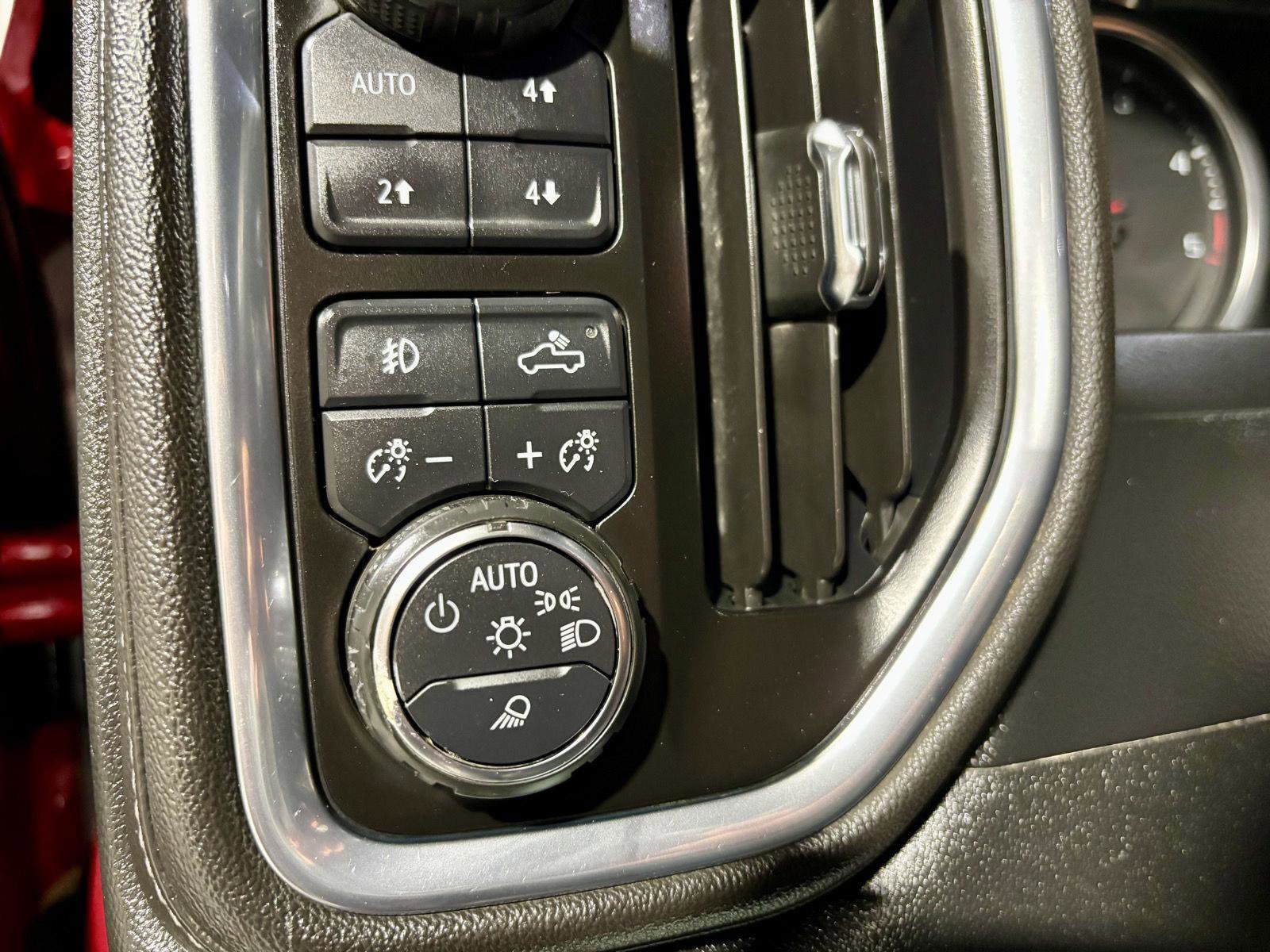 Used 2020 Chevrolet Silverado 2500 High Country w/ Gooseneck/5TH Wheel Package AWD/4WD image 30