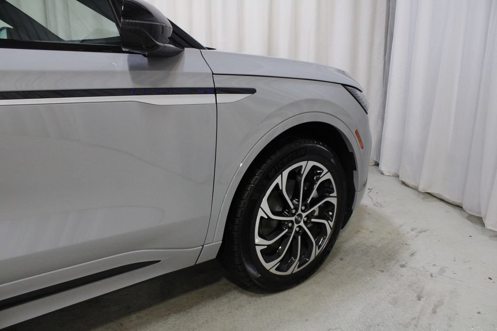 New 2026 Lincoln Nautilus Reserve AWD/4WD image 29