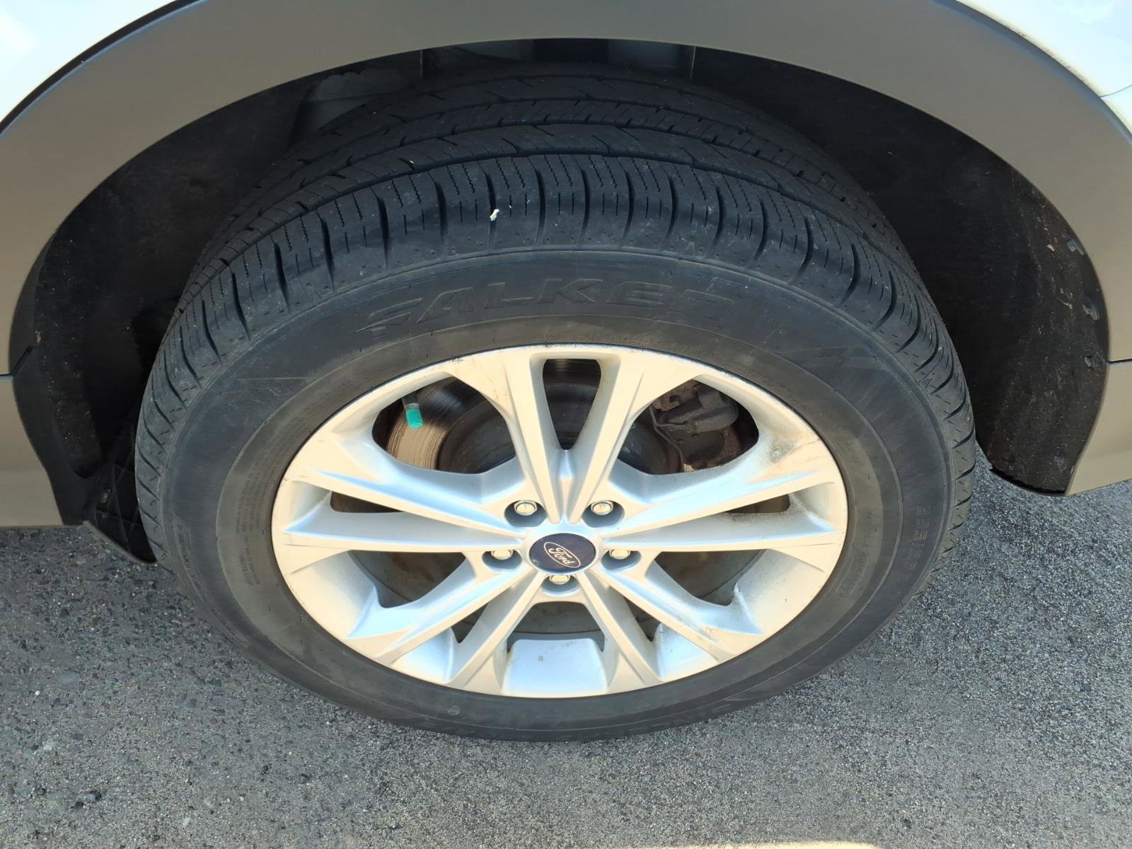 Used 2018 Ford Escape SE image 21