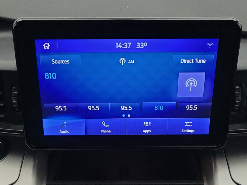 Used 2022 Ford Explorer XLT image 25