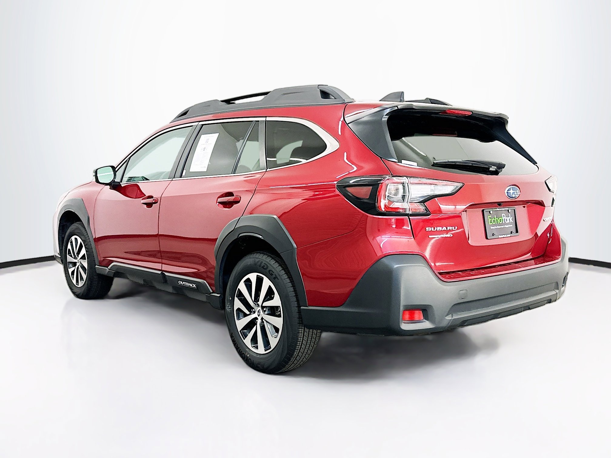 Used 2025 Subaru Outback Premium image 5