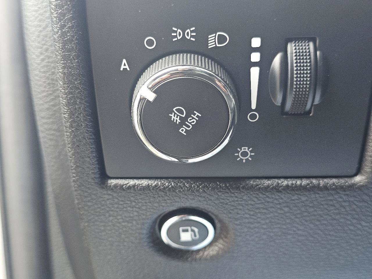 Used 2019 Jeep Grand Cherokee High Altitude image 21