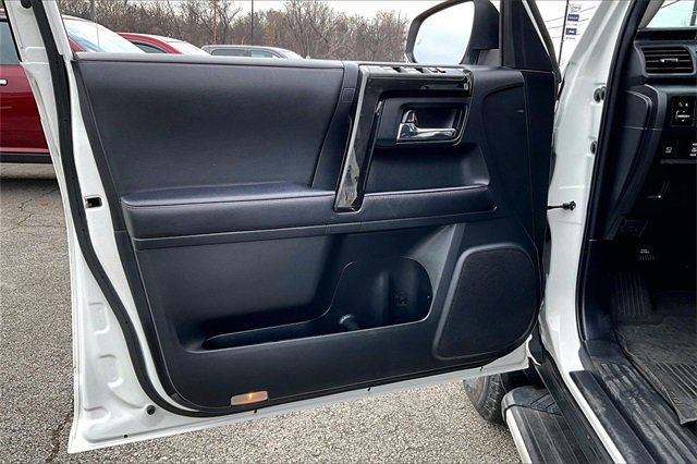 Used 2022 Toyota 4Runner TRD Off-Road Premium image 17