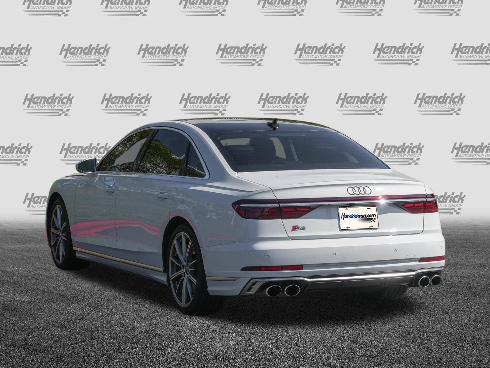 Used 2022 Audi S8 AWD/4WD image 7
