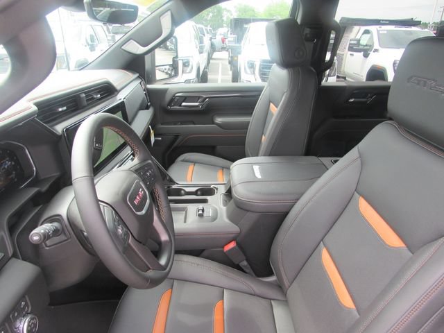 Used 2026 GMC Sierra 3500 AT4 w/ Technology Package AWD/4WD image 22