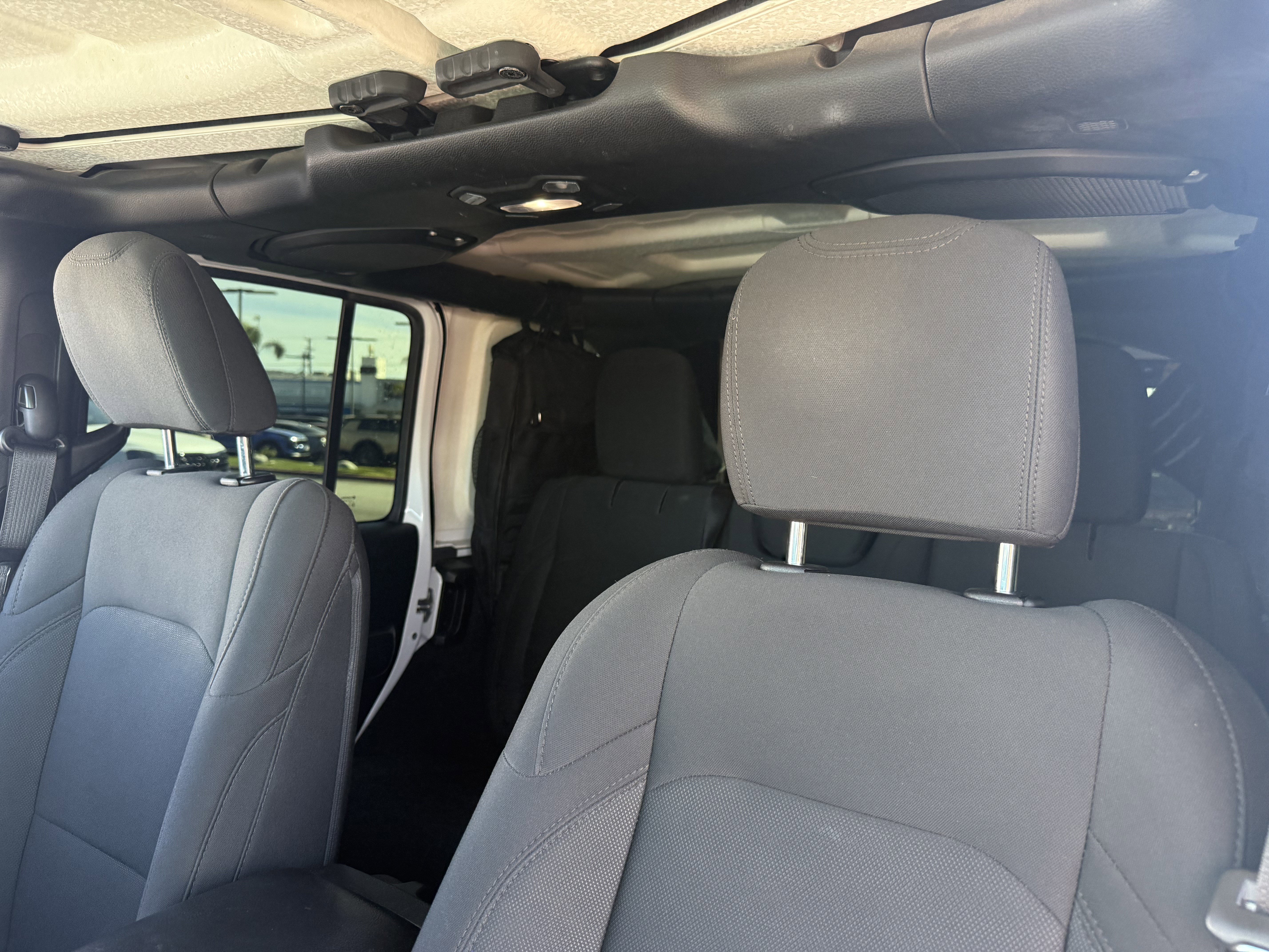 Used 2018 Jeep Wrangler Unlimited Sport image 14