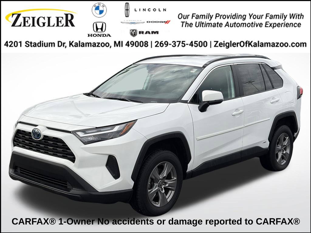 Used 2024 Toyota RAV4 LE AWD/4WD image 1
