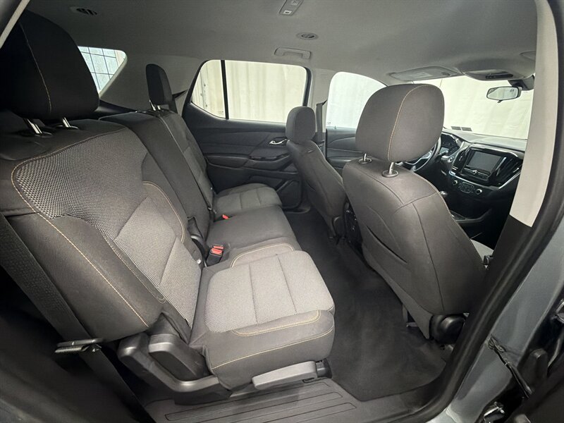 Used 2018 Chevrolet Traverse LS AWD/4WD image 14