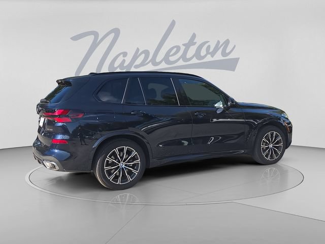 Used 2026 BMW X5 xDrive40i w/ M Sport Package AWD/4WD image 6