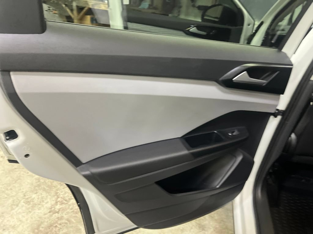 Used 2022 Volkswagen Taos S AWD/4WD image 21